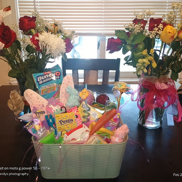 girls Easter Other - Easter Bunny Gift Basket with Assorted Treats Girls Easter Basket